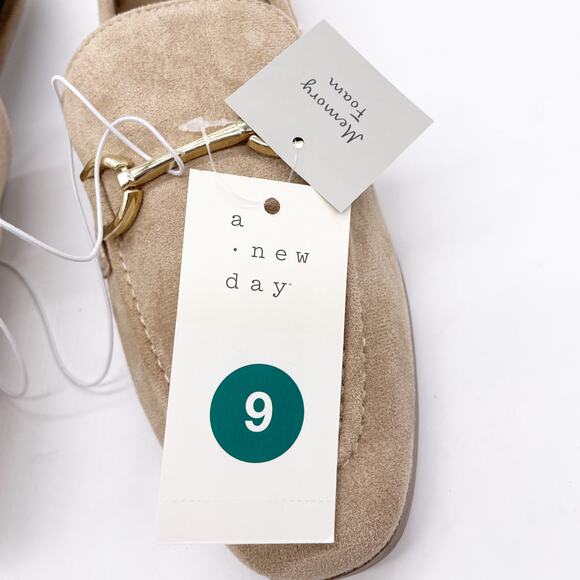 A New Day Women's Laurel Memory Foam Insole Loafer Flats Light Taupe Size 9 - Picture 6 of 6